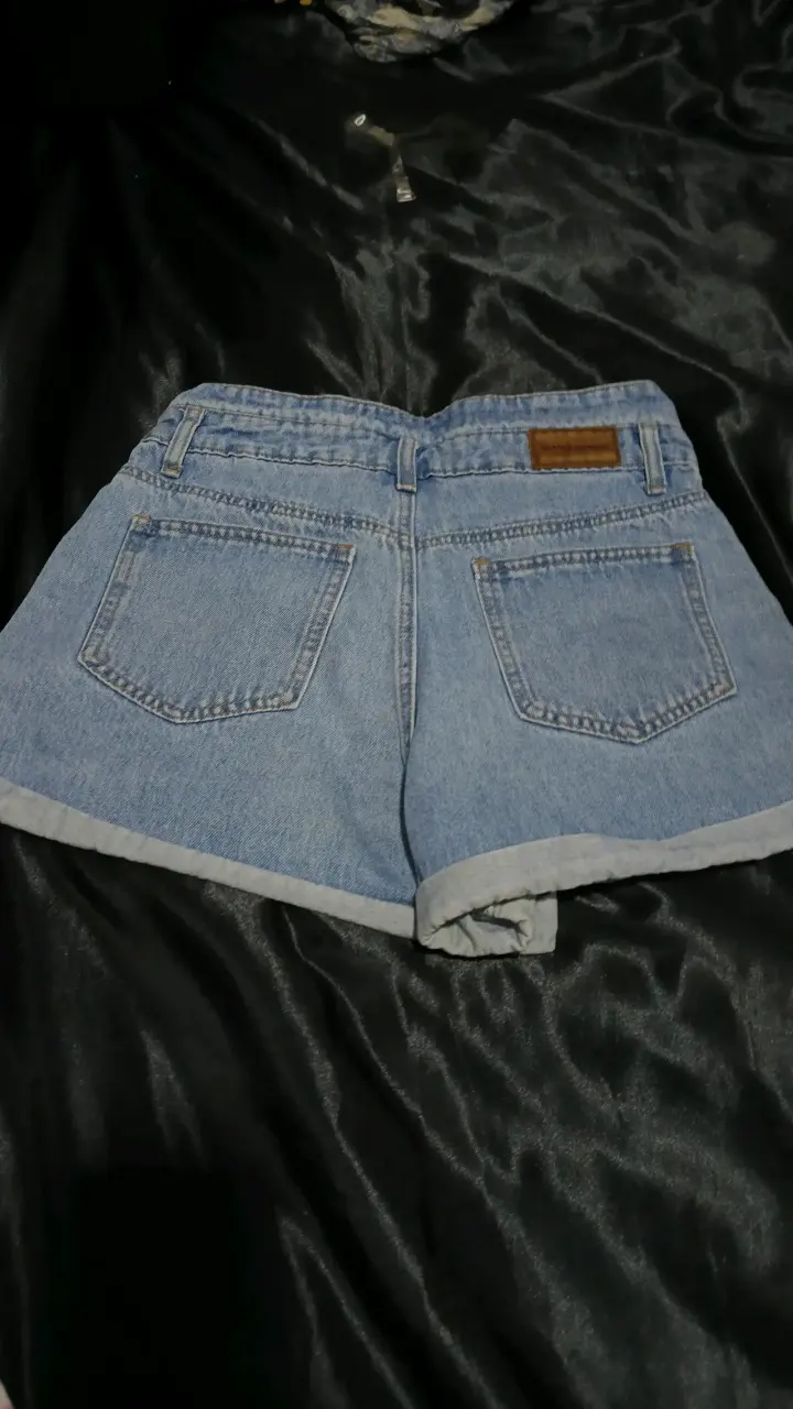 Shorts de mezclilla azul claro para mujer - 3