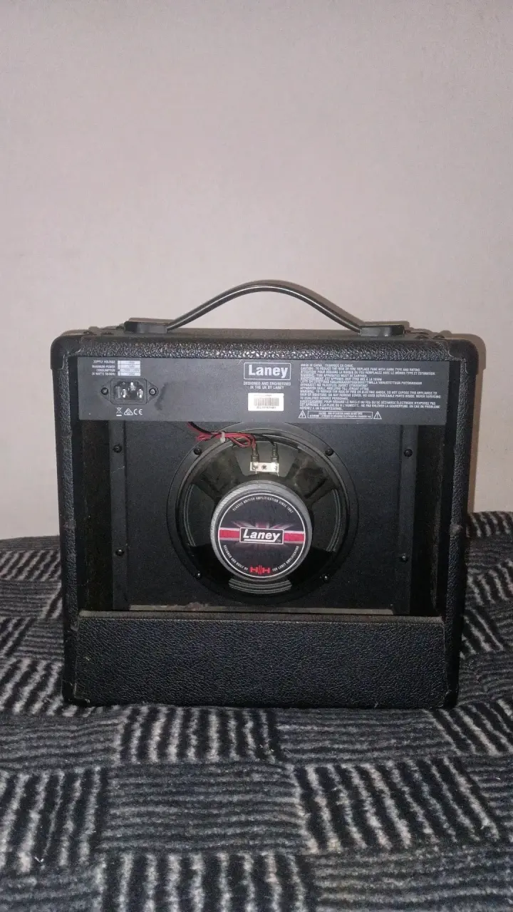 Amplificador de guitarra Laney LX20R con reverb - 2
