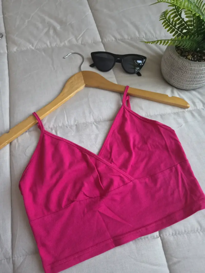 Top corto fucsia para mujer