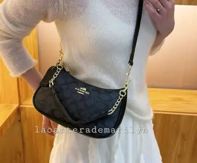 Cartera de Hombro Coach Negra con Cadena - miniatura 2