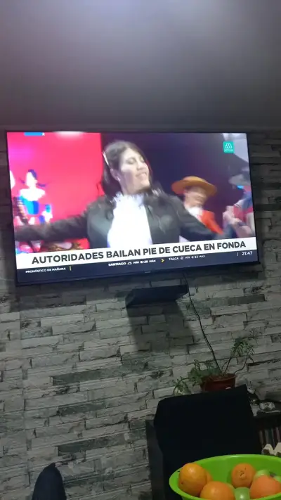 Televisor smart tv 55 - miniatura 2