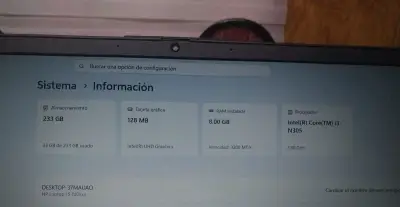 Laptop HP Intel Core i3 con 8GB RAM - miniatura 3