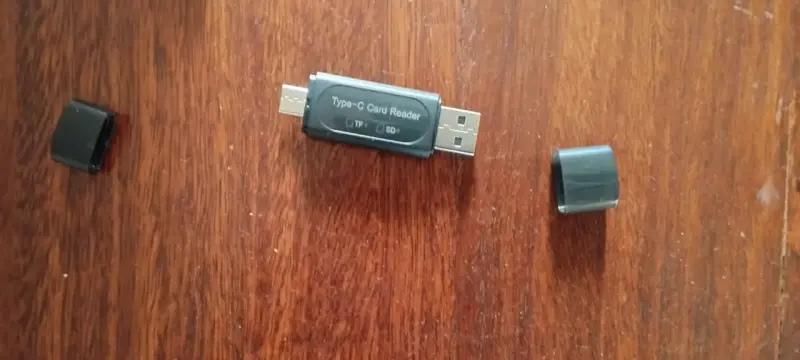 Lector de Tarjetas USB Tipo-C para SD y TF - 1