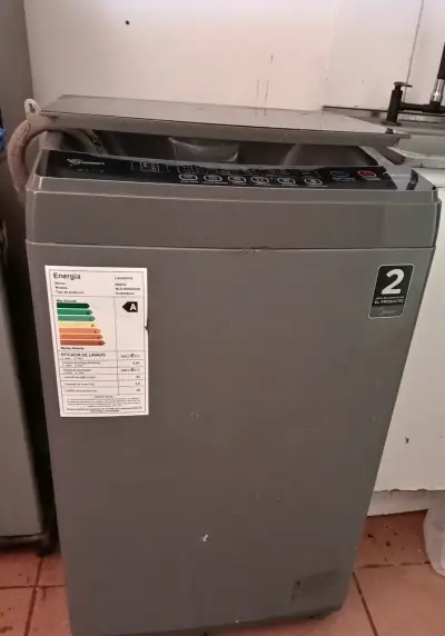 Lavadora automática Midea 9 kg gris - miniatura 1