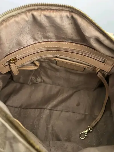 Bolso de mano beige con logo Michael Kors - miniatura 5