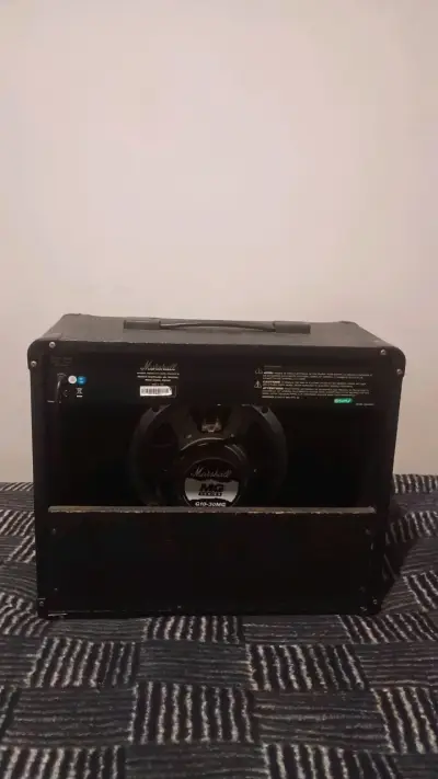 Amplificador Marshall MG30DFX para guitarra - miniatura 2