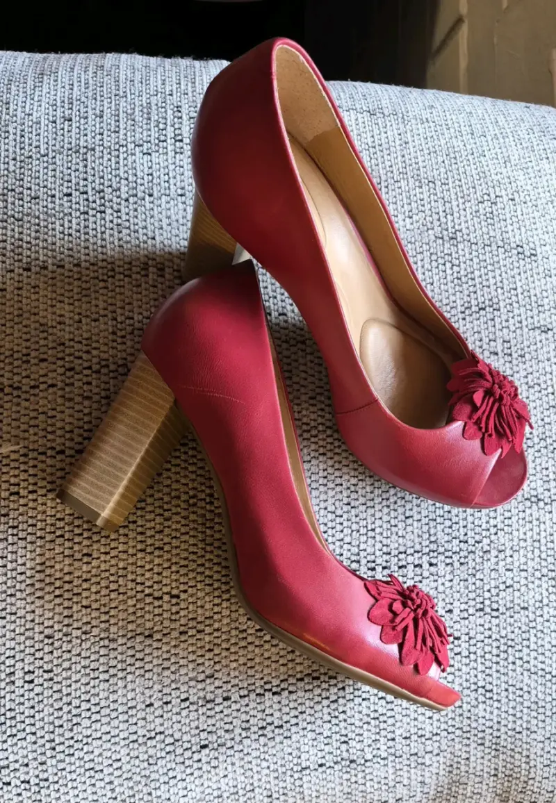 Zapatos de Tacón Rojo con Flor Gacel go 39 - 2