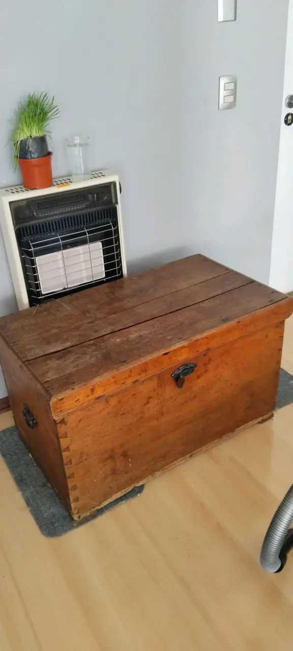 Baúl de madera vintage con cerradura - 3