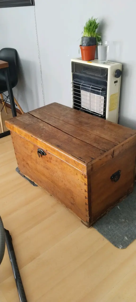 Baúl de madera vintage con cerradura - 4