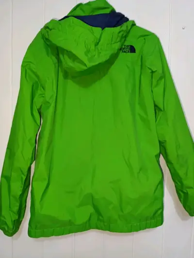 Chaqueta impermeable verde The North Face para hombre - miniatura 4