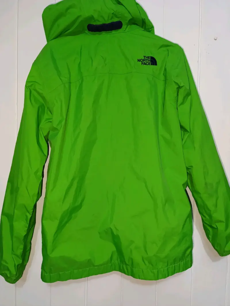 Chaqueta impermeable verde The North Face para hombre - 5