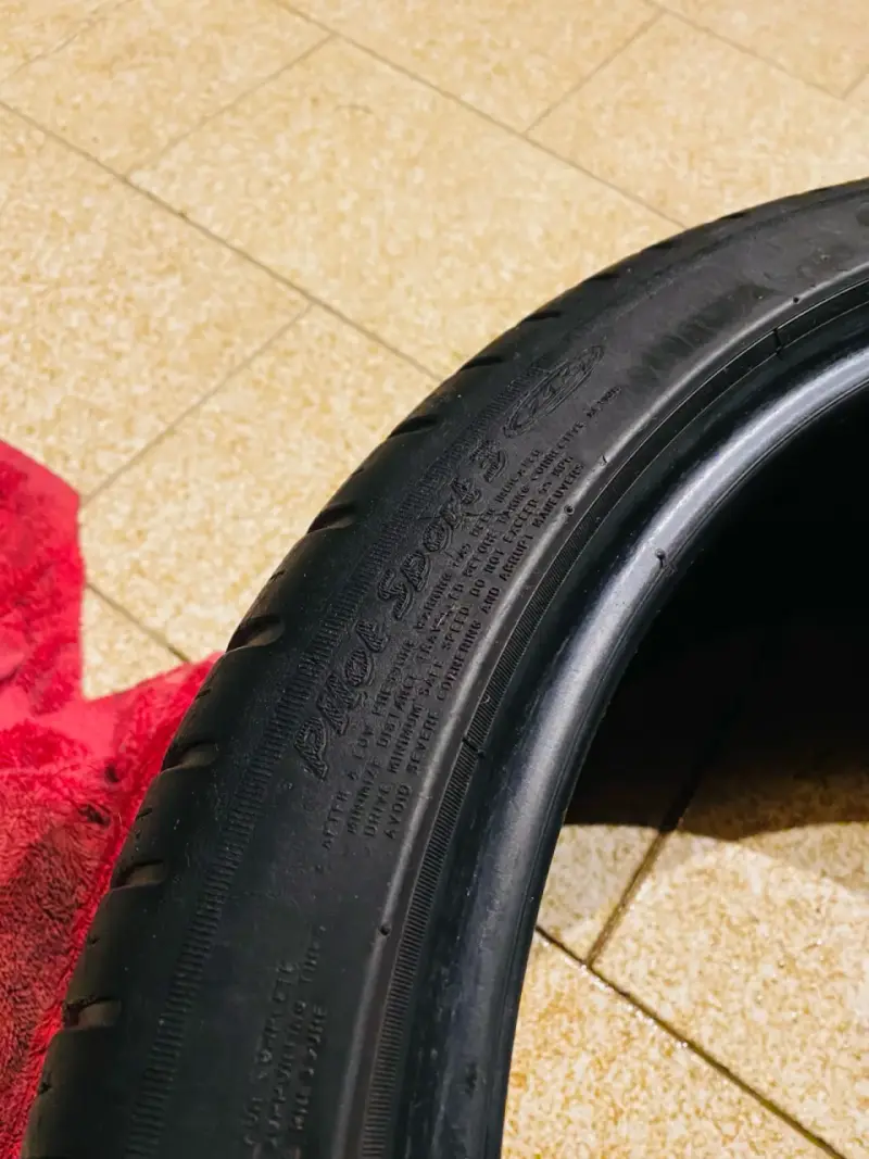 Neumático Michelin Pilot Sport 3 245/40 ZR19 - 4