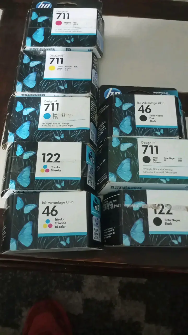 Cartuchos de tinta HP 711 y 46 para impresoras - 1