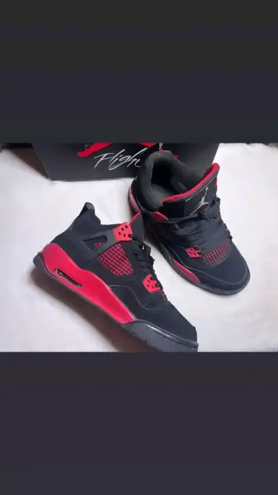 Retro 4 🔴 - miniatura 1
