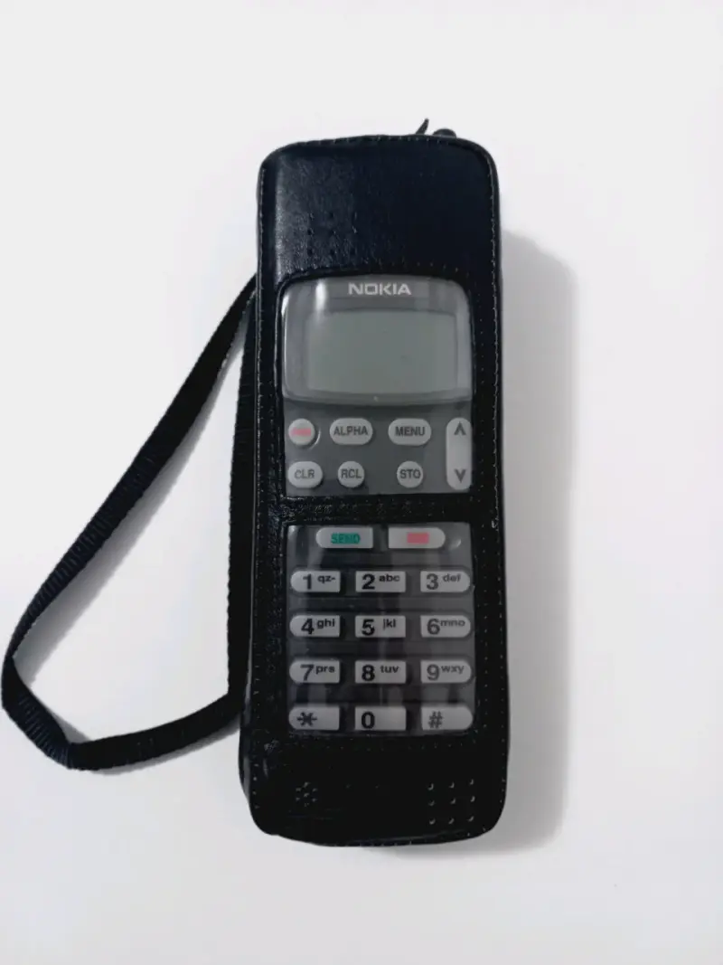Teléfono celular vintage Nokia modelo 101 - 5