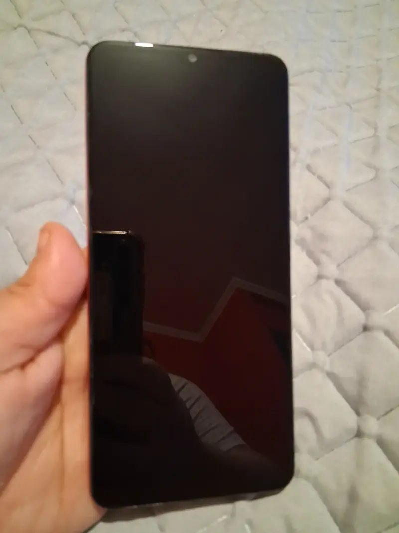 Smartphone Samsung Galaxy A12 rojo en buen estado - 1