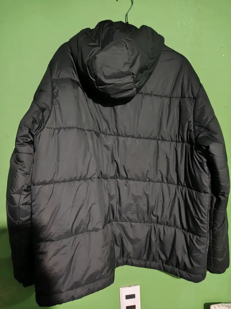 Chaqueta acolchada negra Adidas con capucha - 2