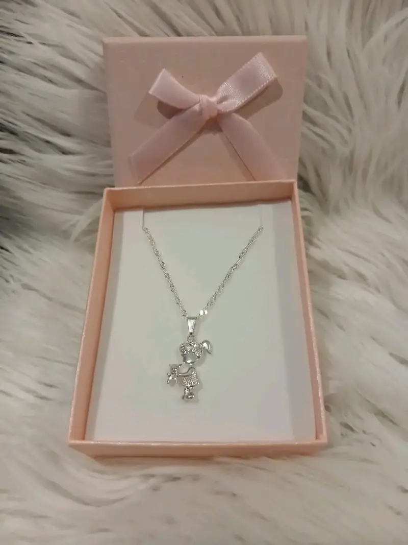 Collar de Plata con Dijes Variados - 1