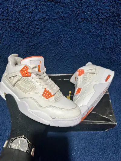 Retro 4 🟠 - miniatura 1