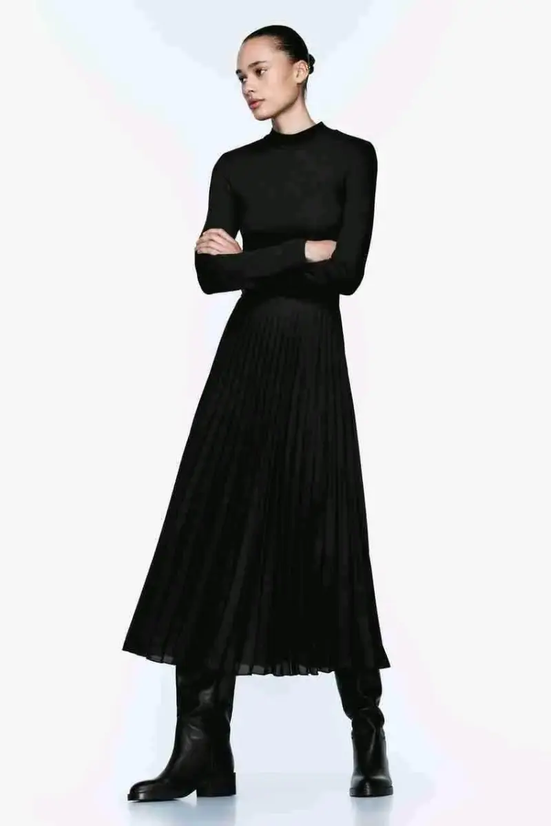 Vestido midi negro plisado elegante ZARA XS - 1