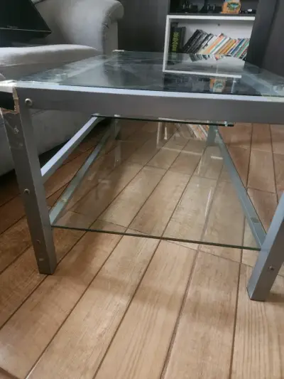 Mesa de Centro de Vidrio y Metal - miniatura 2