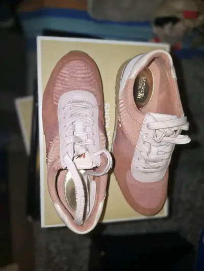 Zapatillas deportivas rosas Michael Kors para mujer - miniatura 1