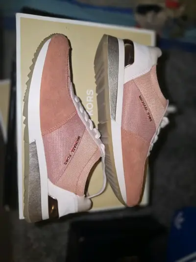 Zapatillas deportivas rosas Michael Kors para mujer - miniatura 3