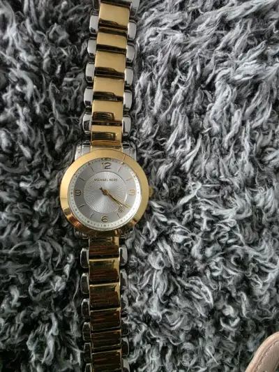 Reloj Michael Kors dorado y plateado - miniatura 2