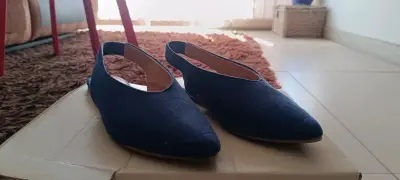 Sandalias de cuero sintético Bata negras - miniatura 2