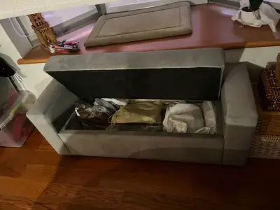 Sofá banco gris con almacenamiento - miniatura 2