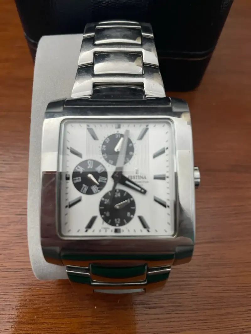 Reloj Festina cronógrafo de acero inoxidable - 1