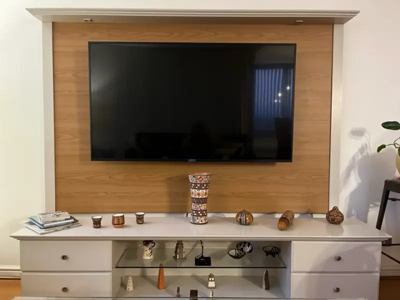 Mueble de TV con repisas y cajones - 2