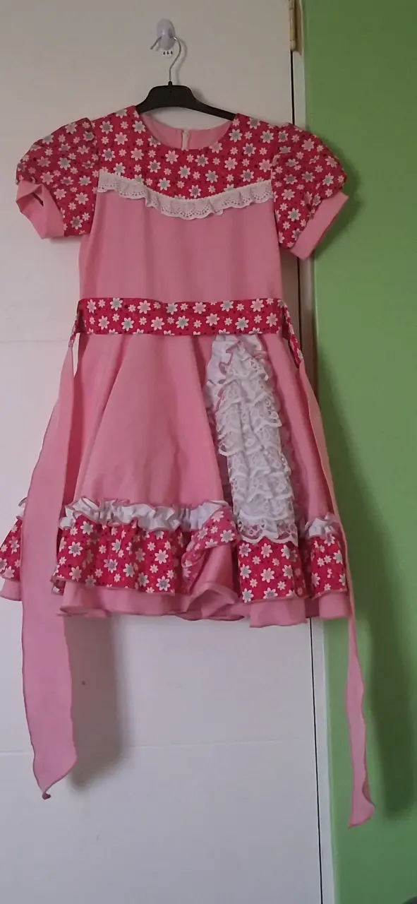 Vestido de cueca rosa co flores - 1