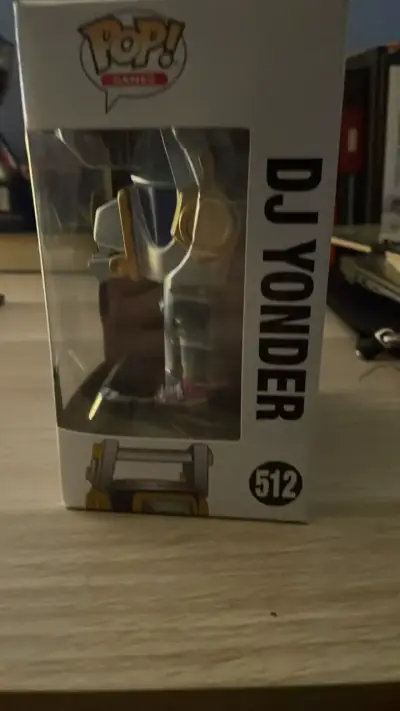 Figura Funko Pop DJ Yonder Fortnite - miniatura 2