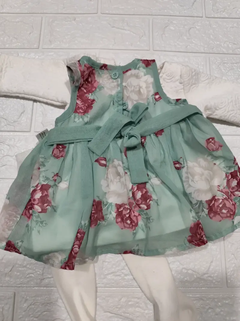 Vestido de bebé floral con chaqueta y pantis - 4