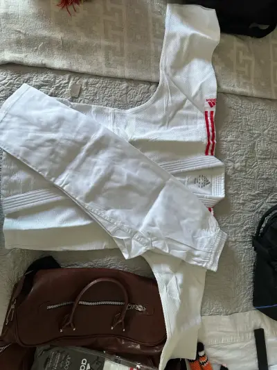 Kimono de Judo Adidas J350 Club Blanco Talla 140 - miniatura 4