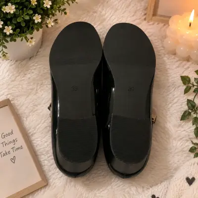 Zapatos de charol negro con tacón bajo Armonia - miniatura 2
