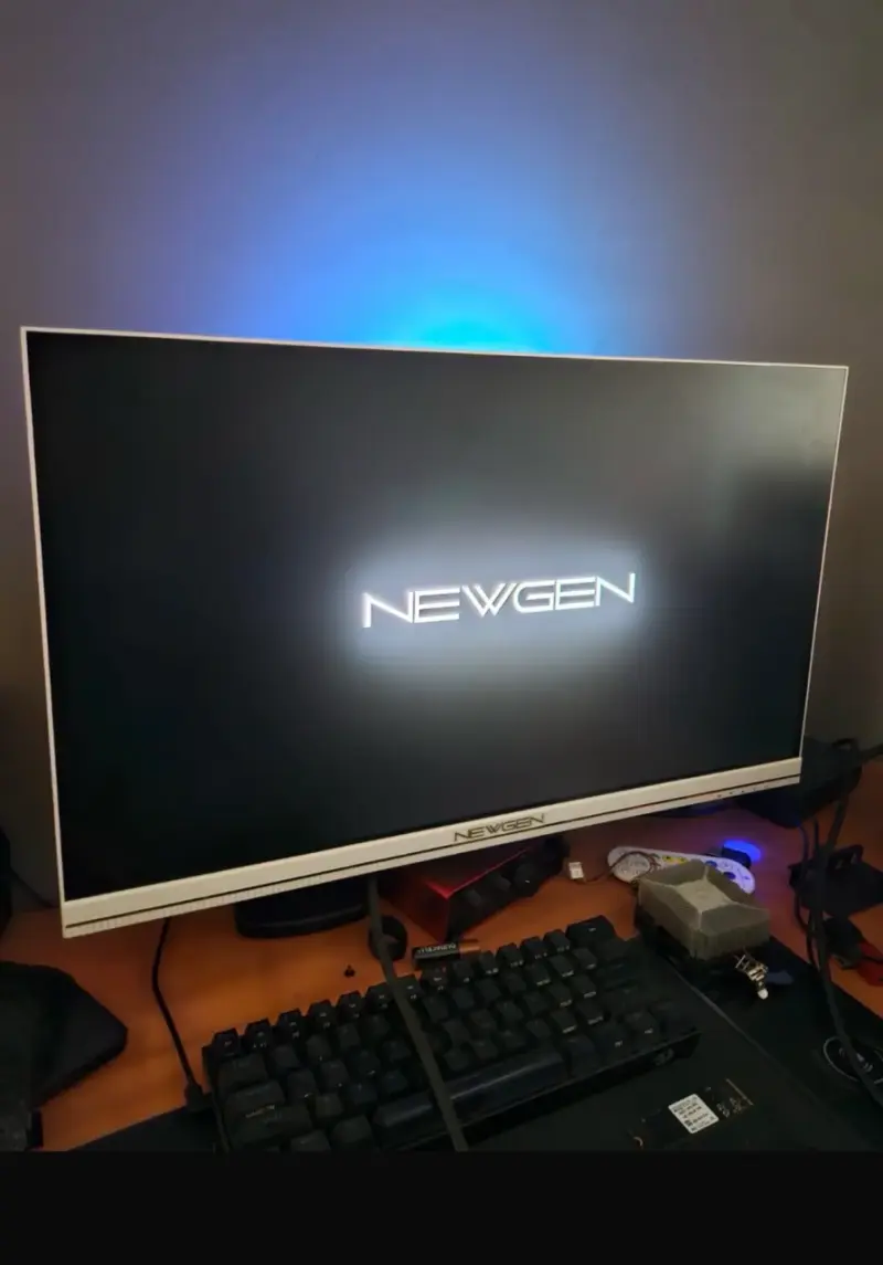 PC Gamer con Monitor de regalo - 4