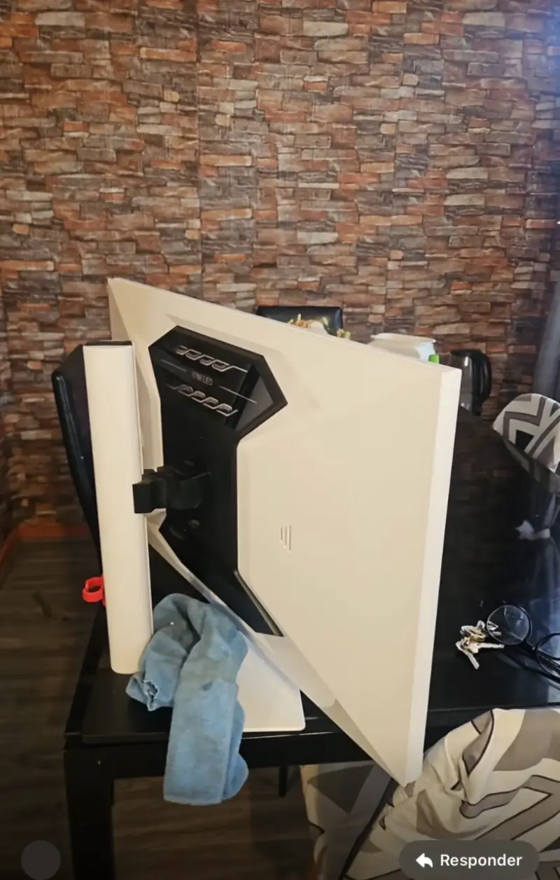 PC Gamer con Monitor de regalo - 6