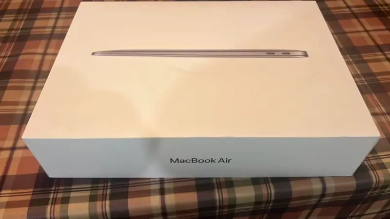 MacBook Air M1 en caja original