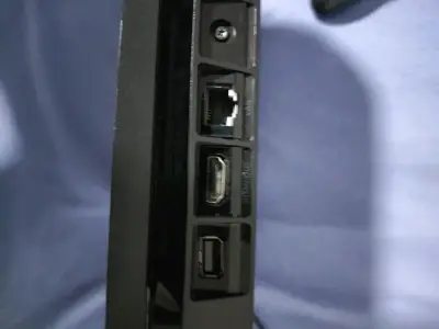 Consola PS4 slim 1tb con control y juego GTA V - miniatura 3