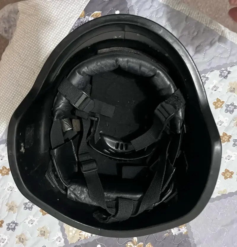 Casco táctico negro para protección - 3