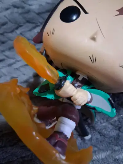 Figuras Funko Pop Demon Slayer Nezuko y Tanjiro - miniatura 3