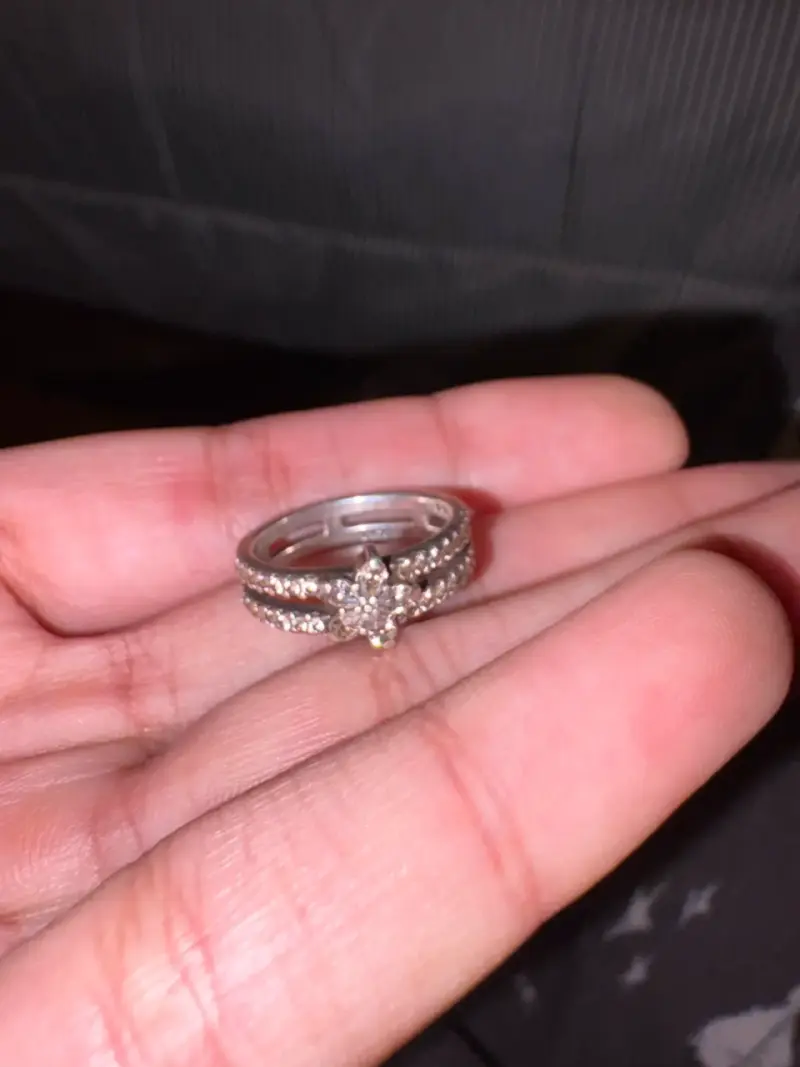 Anillo de plata 925 con circonitas brillantes - 1