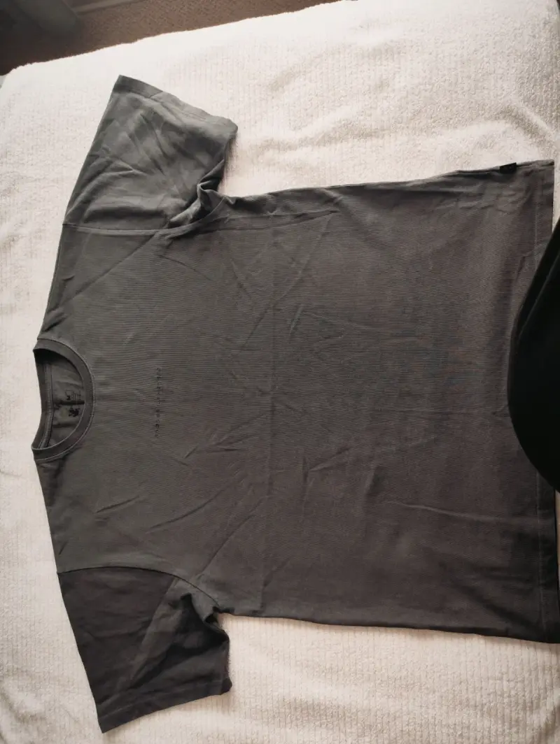 Polera gris de algodón talla M - 3