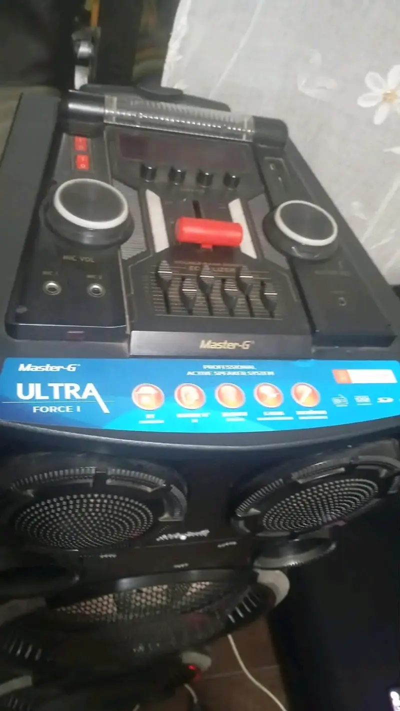 Parlante Master-G Ultra Force 1 con Potente Sonido - 2