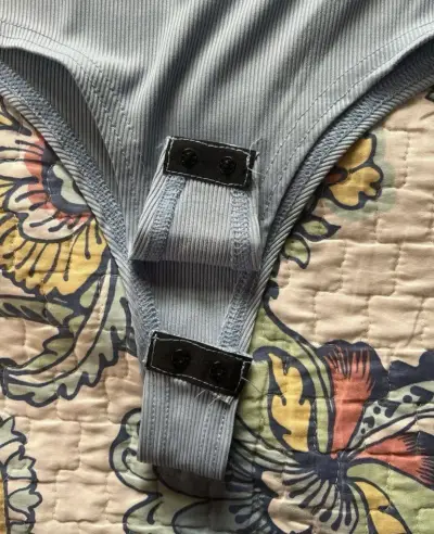 Body de manga larga azul claro para mujer - miniatura 3