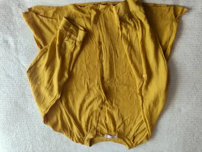 Blusa mostaza de Manga Larga para Mujer - miniatura 2