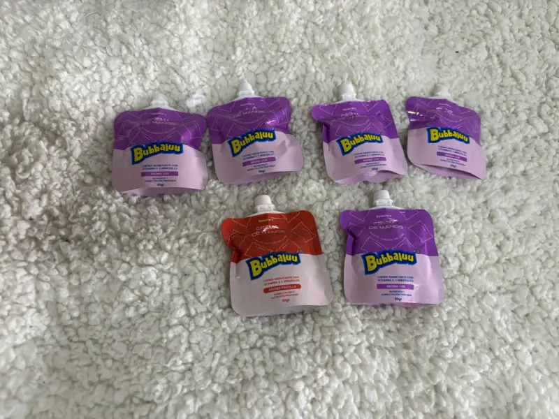cremas de manos Bubbalu y cepillos de pelo