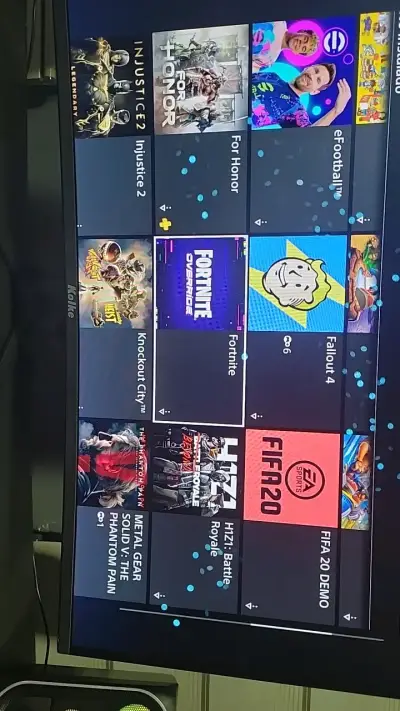 Consola PS4 con juegos digitales incluidos - miniatura 3